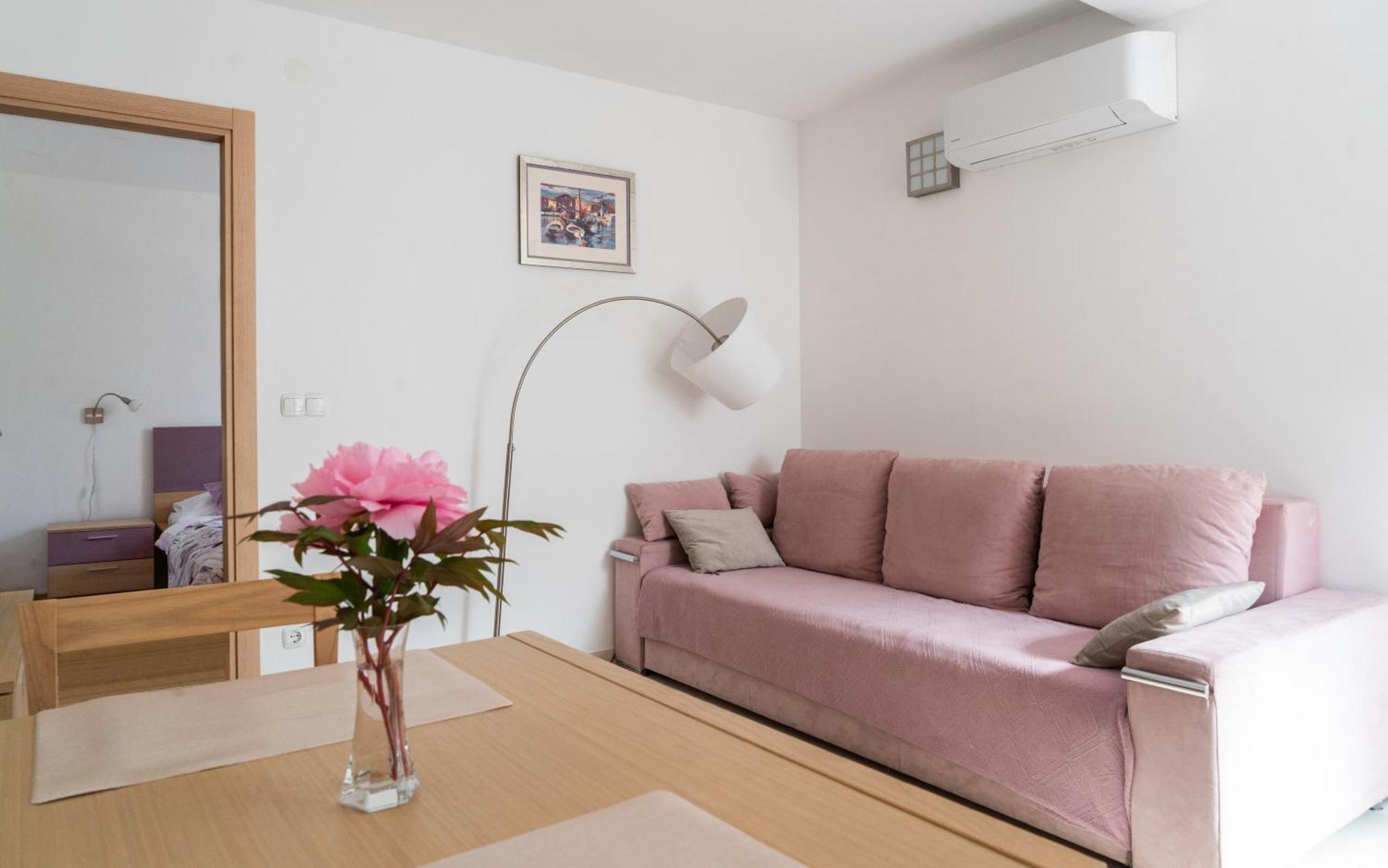 Apartments Lila Cres Luaran gambar