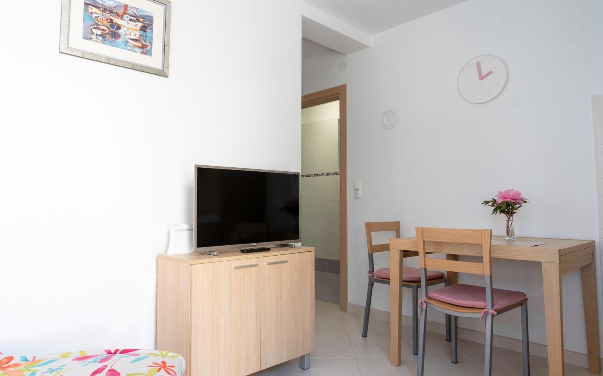 Apartments Lila Cres Bilik gambar